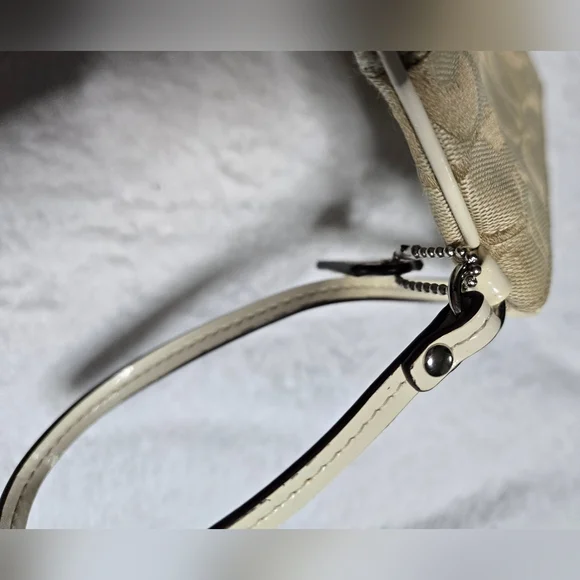 Coach Wristlet Wallet Coin Purse Wrist Tote - Picture 7 of 9